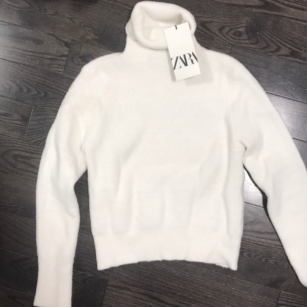 Zara super soft winter white turtleneck